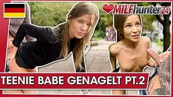 play Sarah kay si fa scopare in un parco di Berlino! ho sbattuto questa milf da milfhunter24.com!