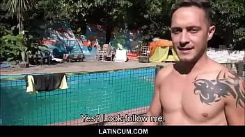 Играть Два латиноамериканских твинка, начо и родри трахаются на улице на скамейке