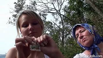 Play Hot blonde samantha jolie fucked by old grandpa and grandma