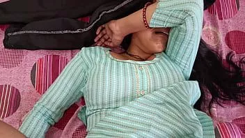 play Beautiful hot girl priya first time painful sex with step-sister's clear hindi audio