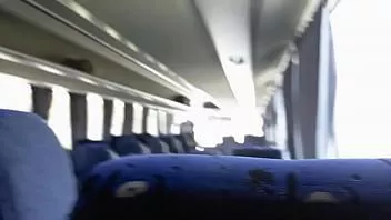 播放 乘坐公交车欣赏风景