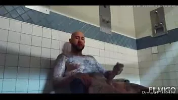 play Prison cumshot at its finest.. longstroking white cock hiding in the prison shower