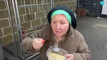 play Cracky the pis sokak kızı derlemesi