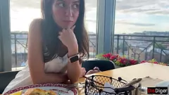 play Adolescent busty Katty West devine obraznic la prima întâlnire în aer liber