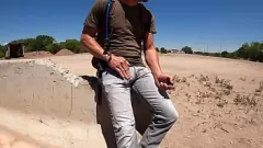 Играть Vibrator in Condom Public Cumshot Experience - Lapetus80