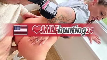 play ¡Una cazadora de milf adicta al sexo se folla a la vieja y sucia adrienne beso en su piso y nueces en su boca (escena completa)! ¡Me follé a esta milf de milfhunting24.com! milfhunting24.com
