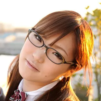 Pornstar Ami Ishihara