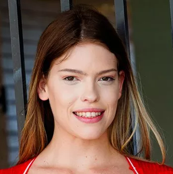 Порнозвезда Leah Lee